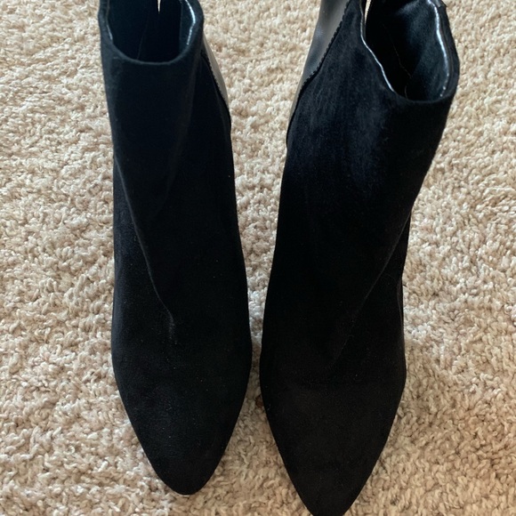 Express Point Toe Bootie - Picture 2 of 4